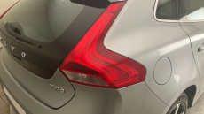 Volvo V40 T2 [122] R DESIGN Nav Plus 5dr Petrol Hatchback